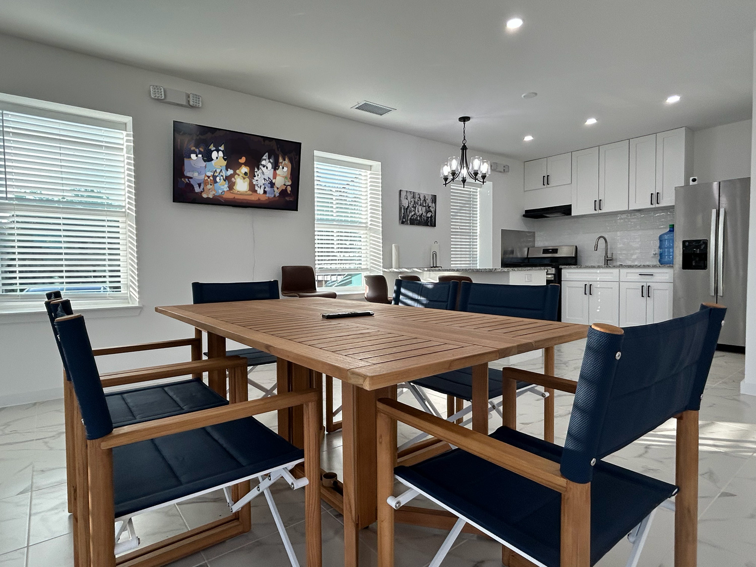 Community Kitchen and Eating Spaces
